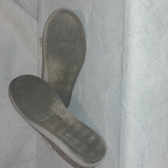 Shoes - Picture 5 of 5